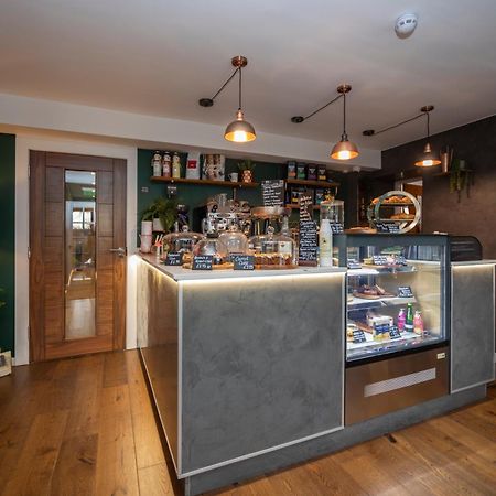 The Cherry Tree Hotel Kingston Blount Екстериор снимка