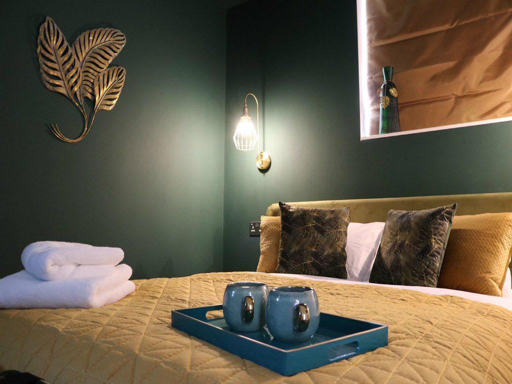 The Cherry Tree Hotel Kingston Blount Екстериор снимка