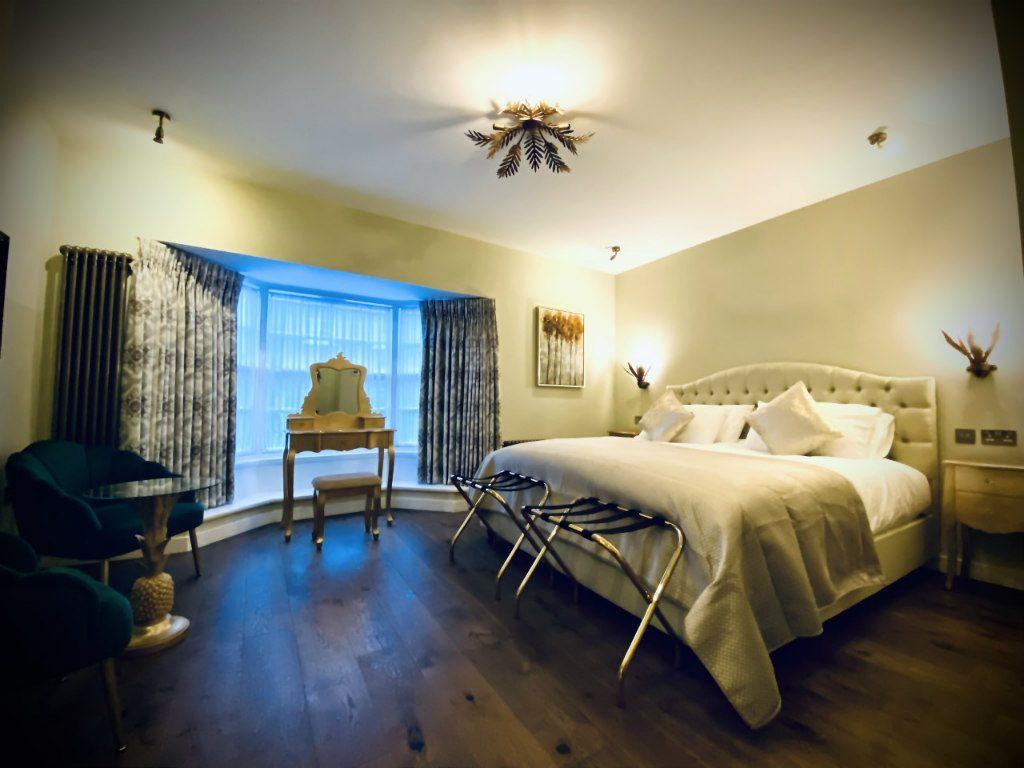 The Cherry Tree Hotel Kingston Blount Екстериор снимка