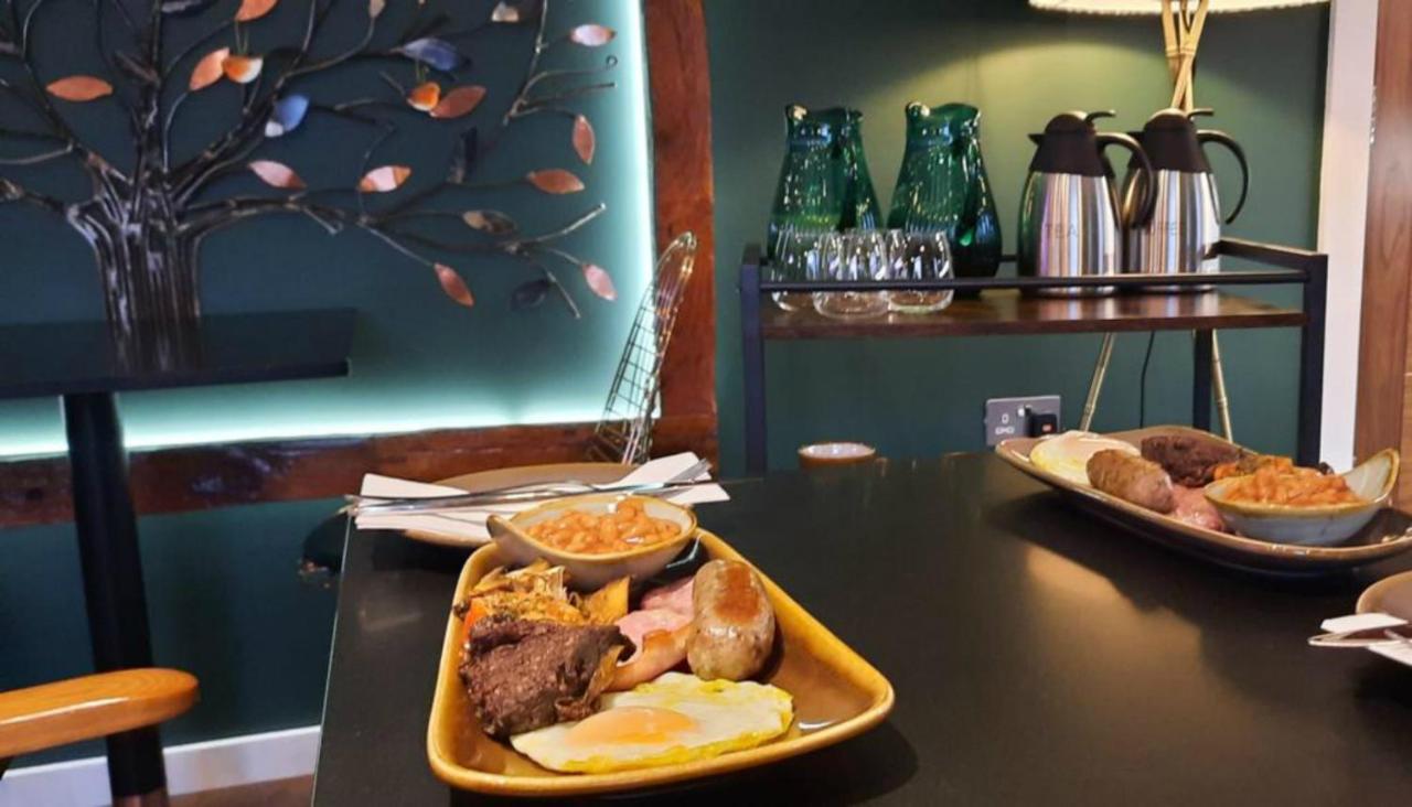 The Cherry Tree Hotel Kingston Blount Екстериор снимка