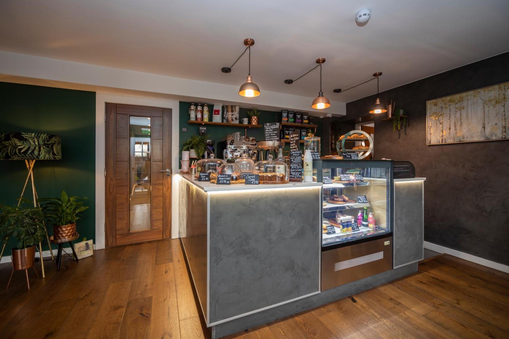 The Cherry Tree Hotel Kingston Blount Екстериор снимка