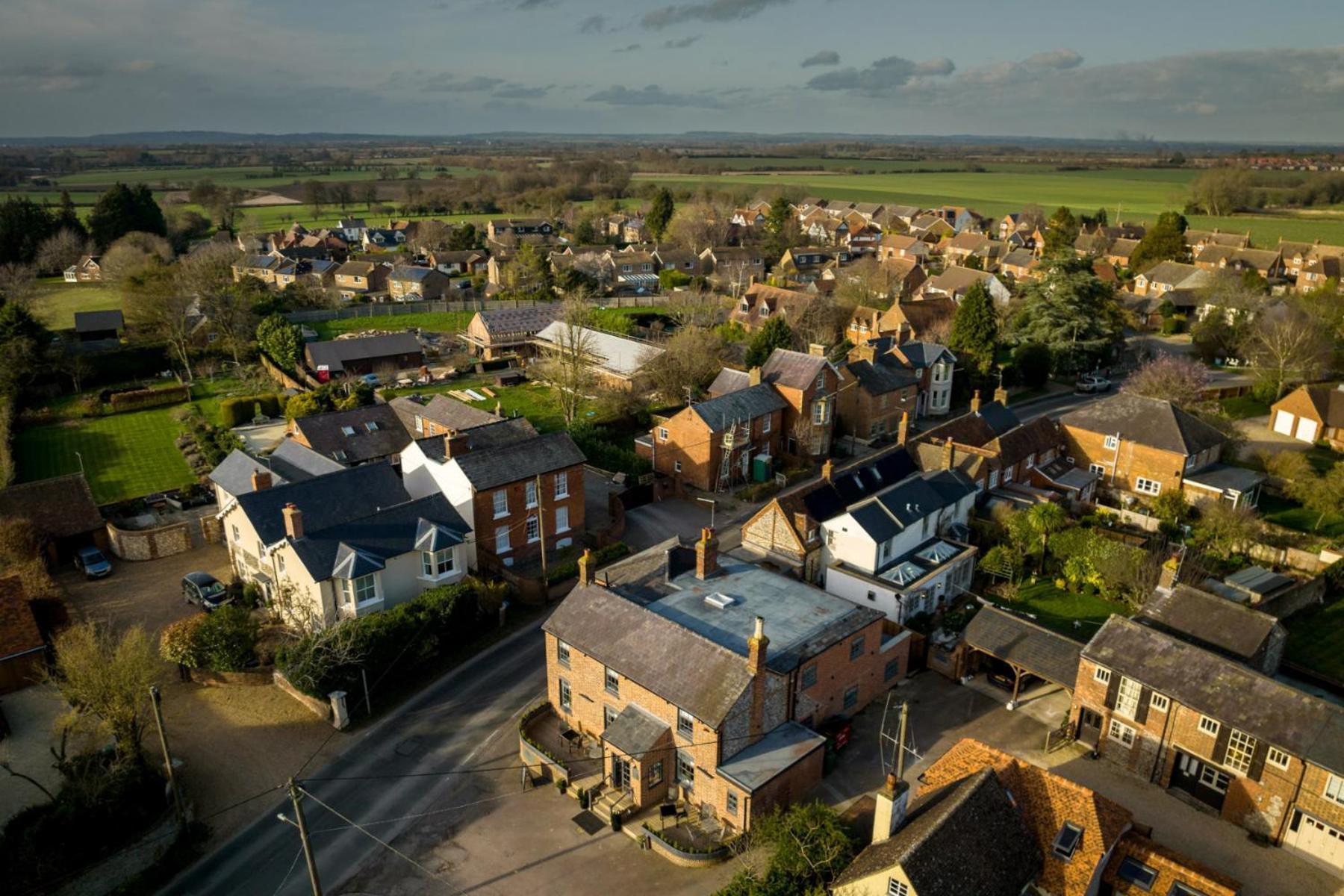 The Cherry Tree Hotel Kingston Blount Екстериор снимка