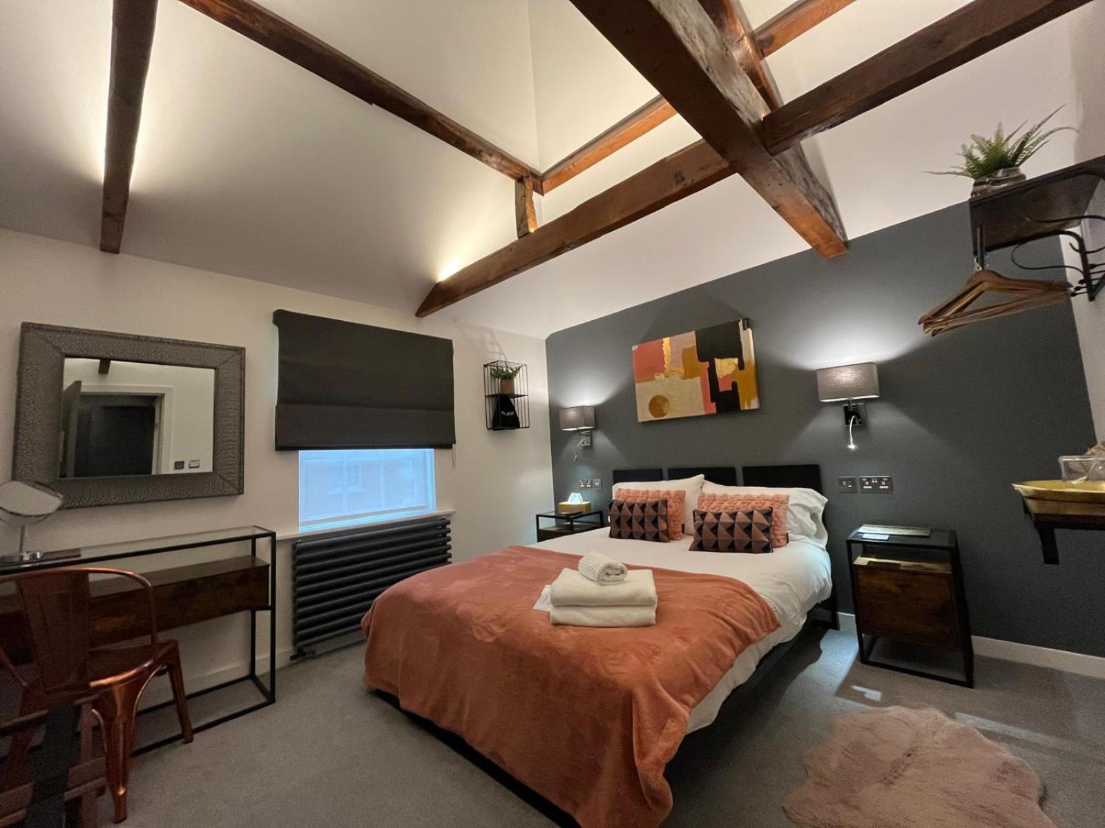 The Cherry Tree Hotel Kingston Blount Екстериор снимка