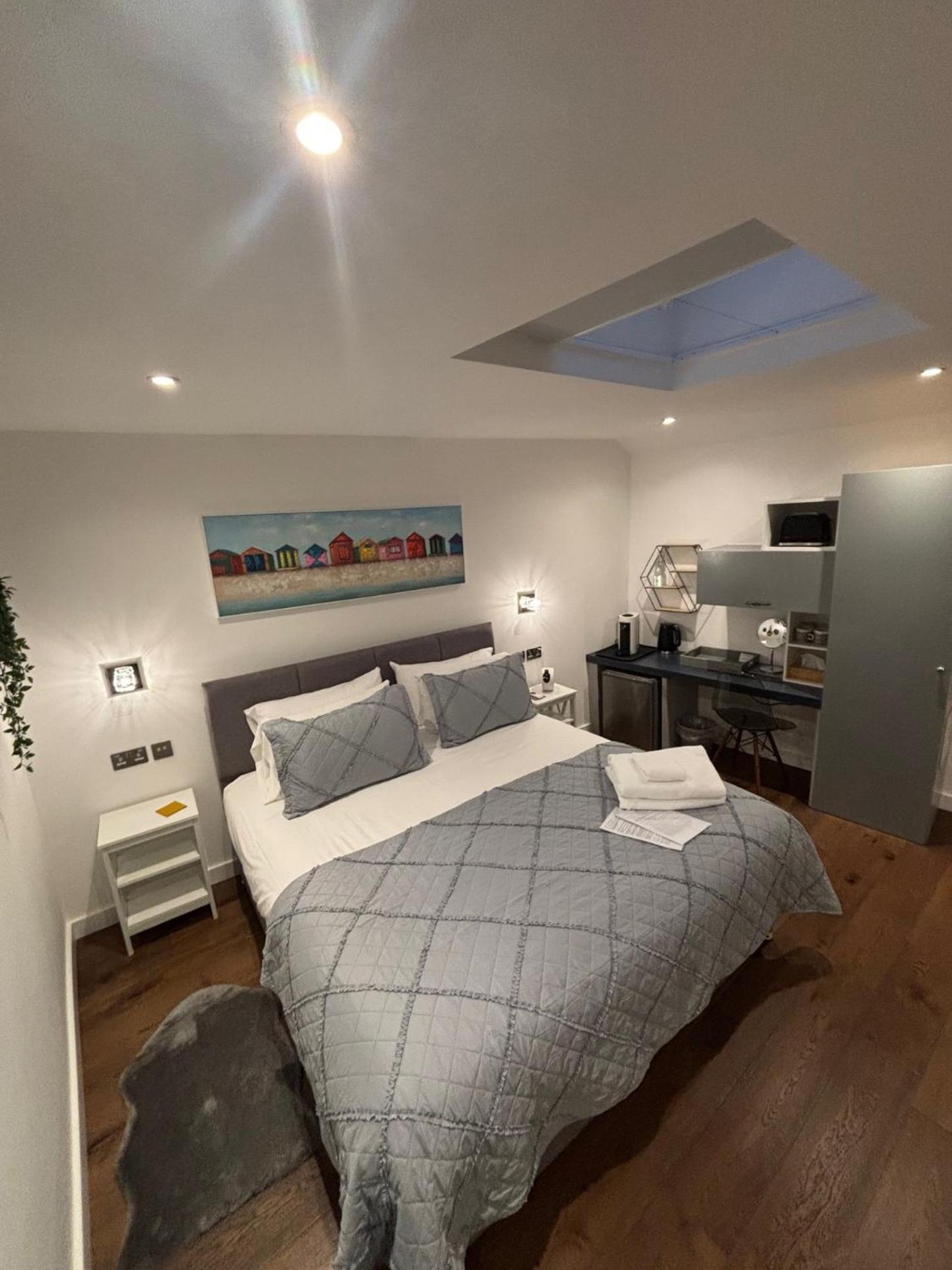 The Cherry Tree Hotel Kingston Blount Екстериор снимка